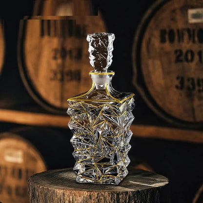Crystal Red Wine Decanter with Gold Line – Whiskey & Liquor Dispenser Jug