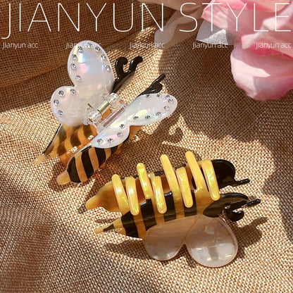 Cute Bee Hair Claw Clip – Diamond-Studded Animal Hairpin for Women