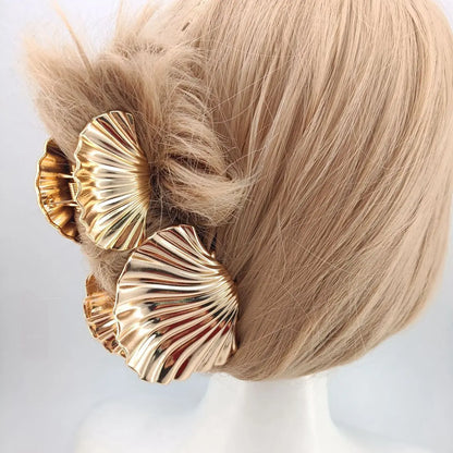 Metal Shell-Shape Hair Claw Clip – Irregular Texture Hairpin for Women & Girls