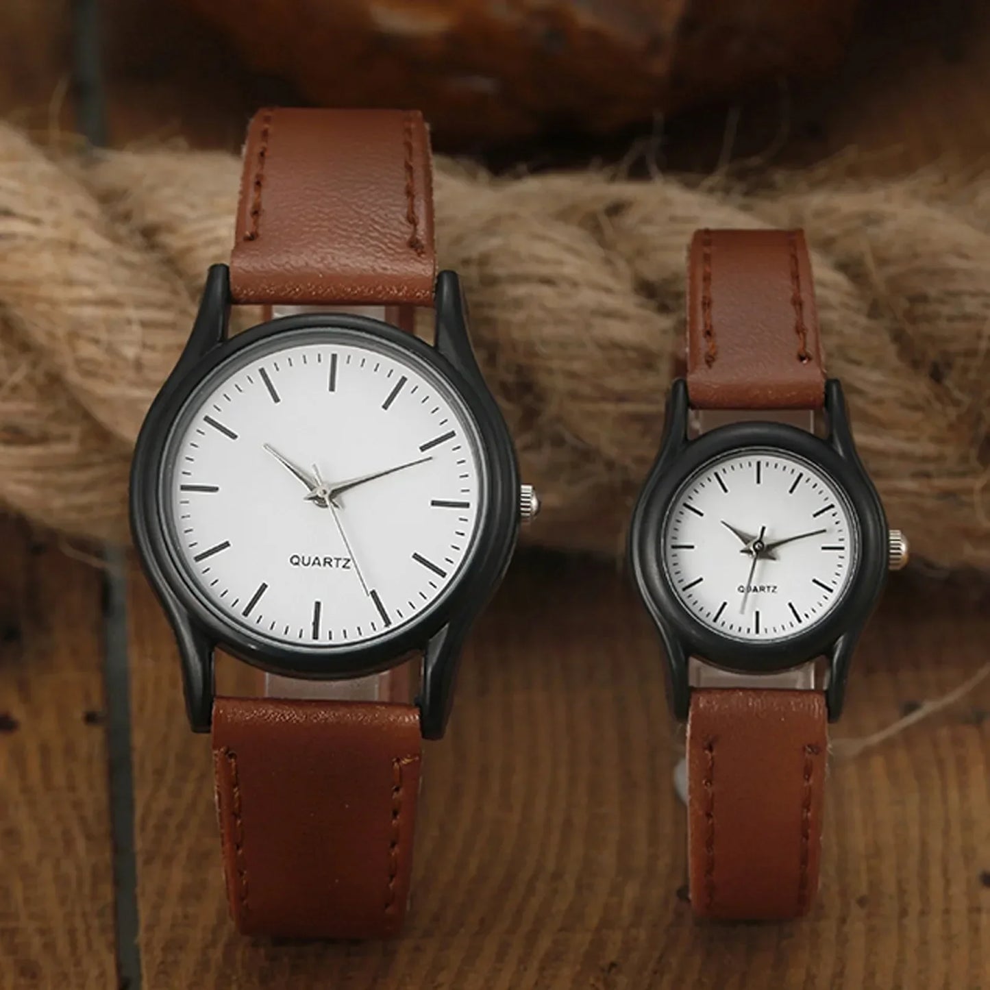2024 New Couples Watches Leather Strap Minimalist Fashion Quartz Wristwatches Multiple Colors for Loved Ones Gift parejas reloj