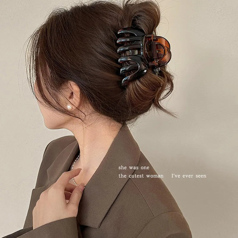 Large Hollow Out Hair Claw Clip – Plastic Crab Clamp for Women & Girls