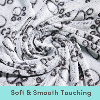 Paws Pattern Pet Blanket - Soft Fluffy Travel Mat & Bed for Cats and Dogs - BeeTrendyShop.COM
