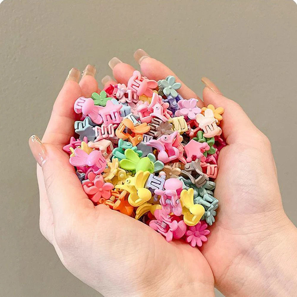 30Pcs Cute Mini Hair Claw Clips Set – Colorful Cartoon Hairpins for Girls & Kids