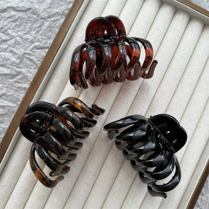 Large Hollow Out Hair Claw Clip – Plastic Crab Clamp for Women & Girls