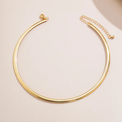 Chunky Circle Torques Choker Necklace – Elegant Women’s Collar