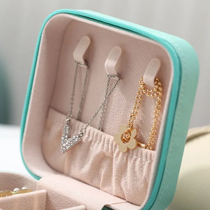 Portable Mini Jewelry Storage Box for Travel – Compact Organizer for Rings, Earrings & Necklaces