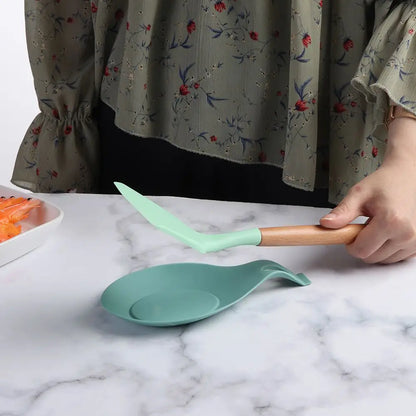 Silicone Spoon Holder Rest Pad – Heat Resistant Kitchen Utensil & Spatula Tray Insulation Mat
