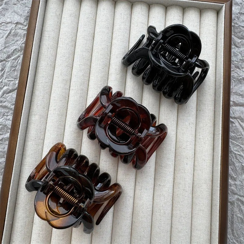 Large Hollow Out Hair Claw Clip – Plastic Crab Clamp for Women & Girls