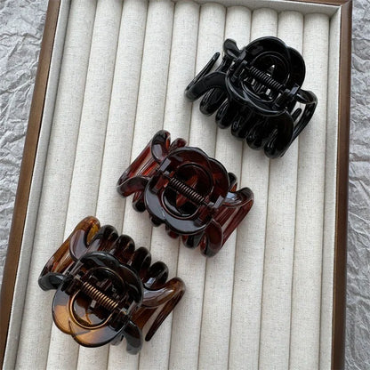 Large Hollow Out Hair Claw Clip – Plastic Crab Clamp for Women & Girls