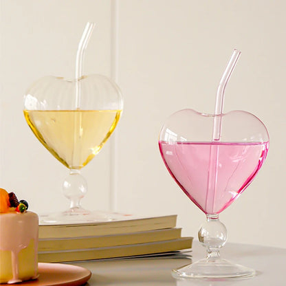 Heart-Shaped Glass Cup with Straw – 220ml Crystal Juice & Wine Glass