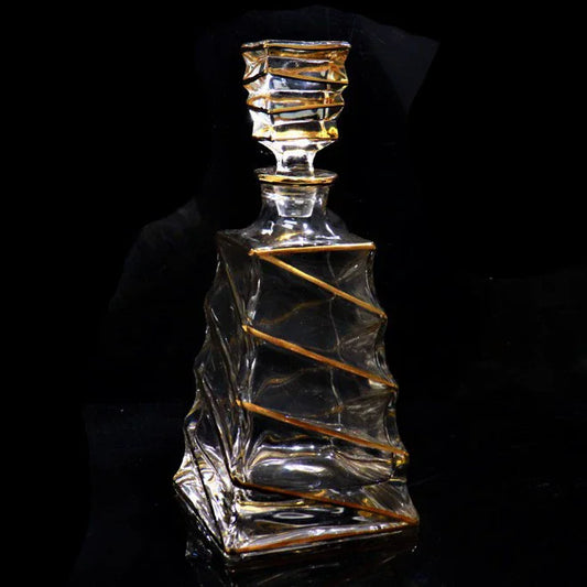 Crystal Red Wine Decanter with Gold Line – Whiskey & Liquor Dispenser Jug