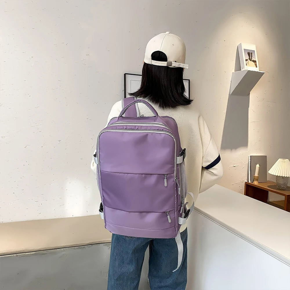 Large Capacity Fashionable Travel Backpack – Stylish & Spacious for Women & Men