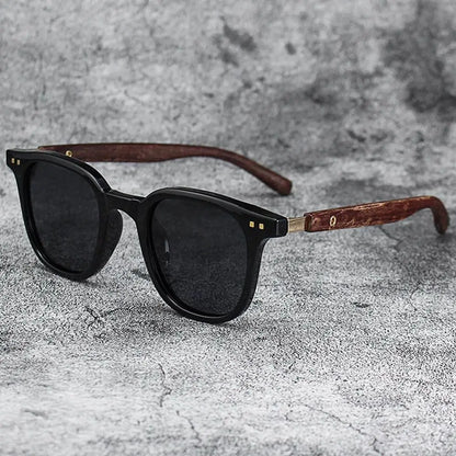 Retro Wood Grain Sunglasses – UV400 Square Frame for Men & Women