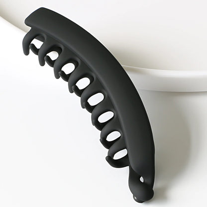 Banana Fish-Shaped Hair Clip – Solid Color Ponytail Barrette for Women