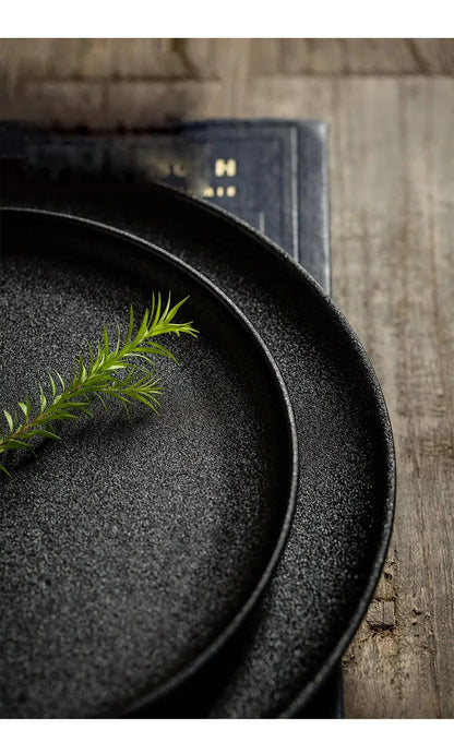 Japanese-Style Black Ceramic Plate Set – Steak & Western Food Dinnerware for Home & Kitchen