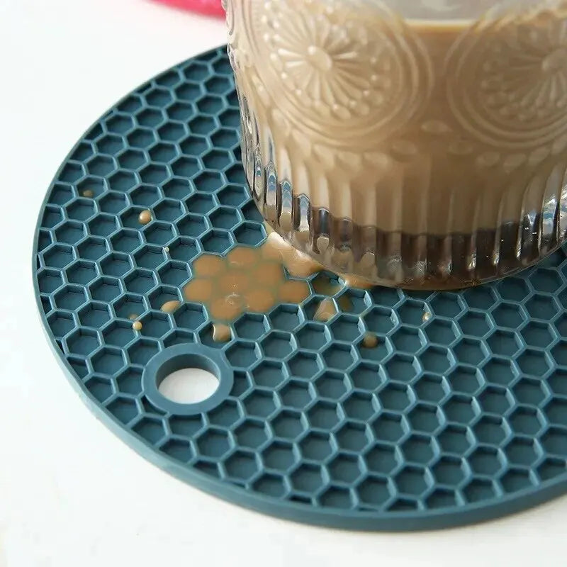 Round Silicone Coaster Mat – Heat-Resistant Non-Slip Pot Holder & Table Placemat for Kitchen