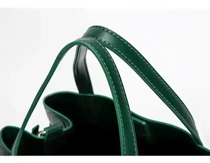 CH Large Capacity Handbag Luxury Brand Temperament Letter Print with Lock Design 2025 Trendy Women's Crossbody Bag - BeeTrendyShop.COM