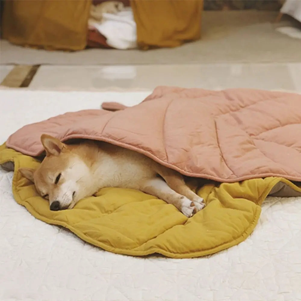 Leaf-Shaped Cooling Mat for Dogs & Cats - Breathable, Washable Summer Bed