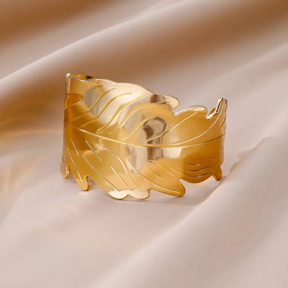 Classic Gold Leaf Opening Bangle – Stainless Steel Bracelet for Women