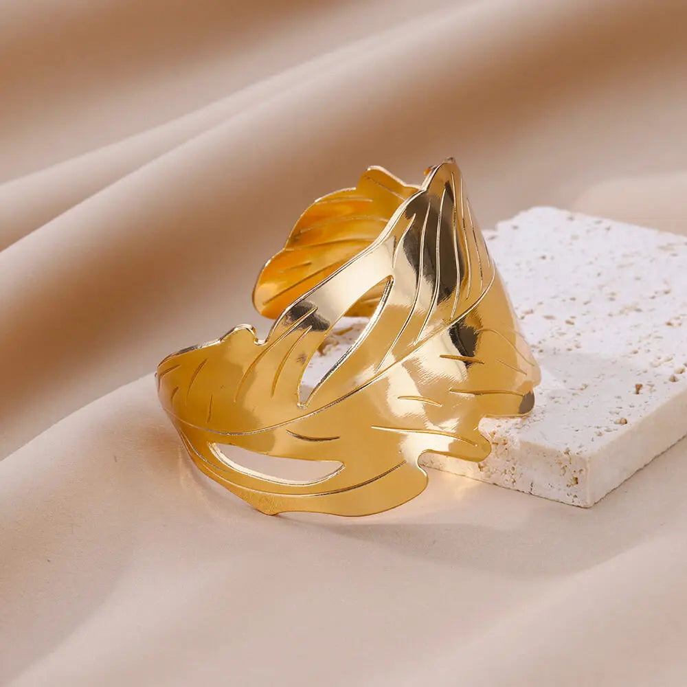 Classic Gold Leaf Opening Bangle – Stainless Steel Bracelet for Women