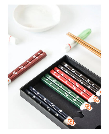5-Pair Cute Multi-Color Bamboo Chopsticks Set – Non-Slip Household Wooden Tableware