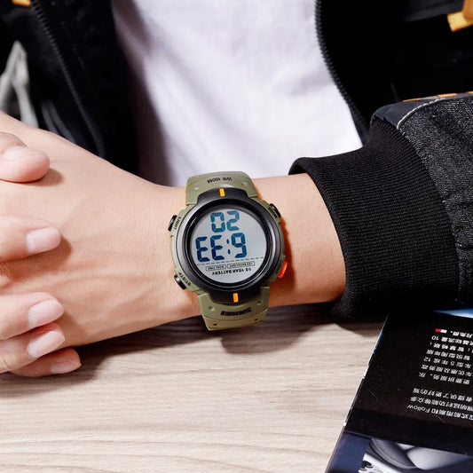 Outdoor Digital Sport Watches Mens Sport Watch 100M Waterproof Led Light Display 10 Year Battery Life Alarm Date Clock