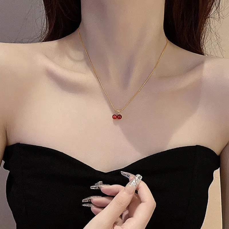 Cross Pendant Necklace – CZ Rhinestone Zinc Alloy Chain Necklace for Women