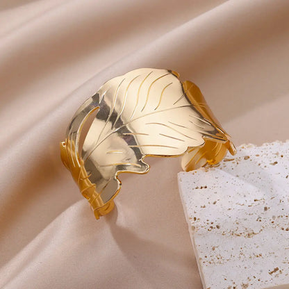 Classic Gold Leaf Opening Bangle – Stainless Steel Bracelet for Women