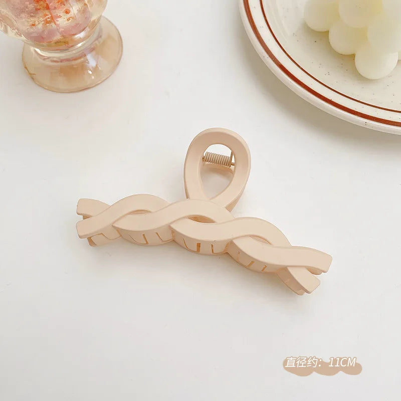 Large Acrylic Hair Claw Clip – Korean Style Coffee Color Hairpin for Women & Girls